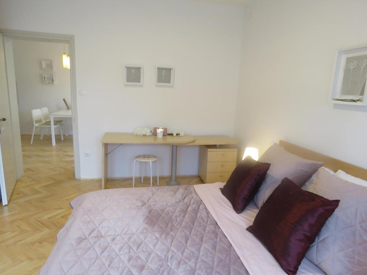 Sani Apartments Začretje Kültér fotó